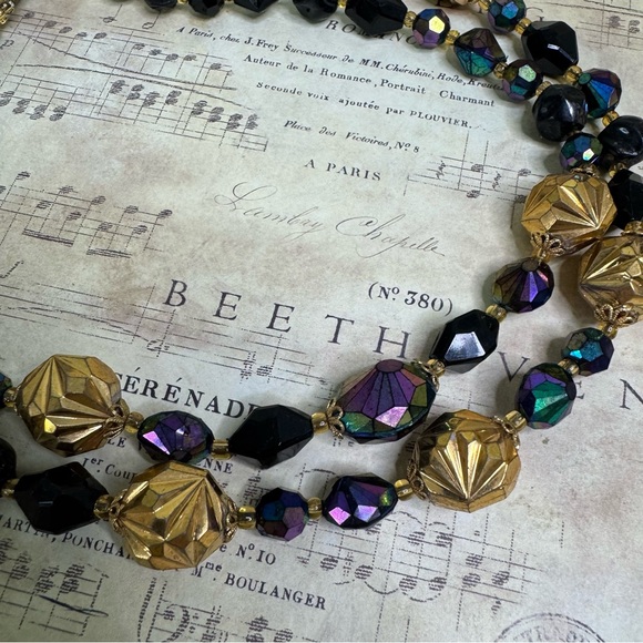 Vintage 1950’s Lucite Beaded Necklace AB Coated Box Clasp Power Dressing Retro - Picture 2 of 7